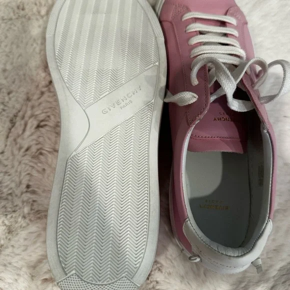 Givenchy Women's Pink Lace-Up Sneakers - Picture 5 of 5